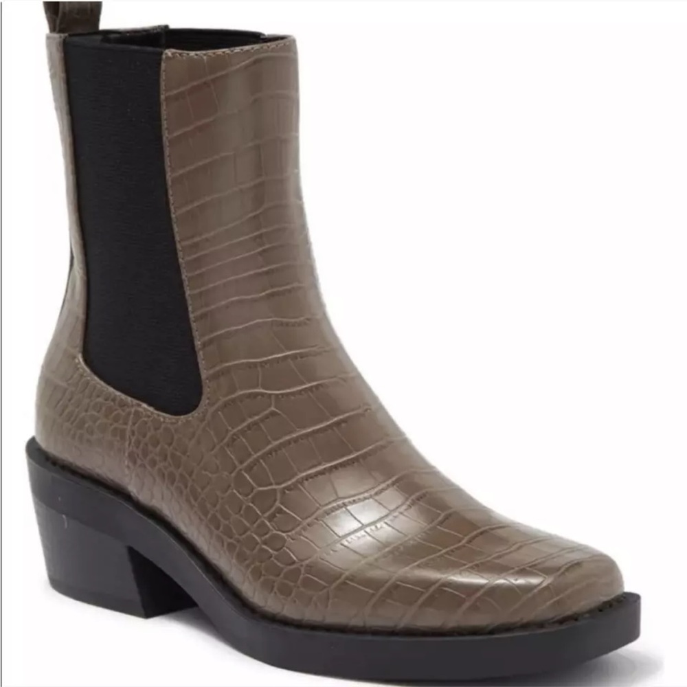 NIB Open Edit Ayla Chelsea Boots Croc Heeled Ankle Booties Sz 7.5